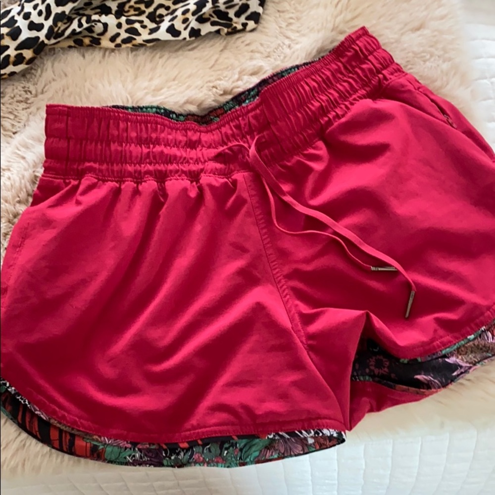 Lulu lemon chose a side reversible shorts